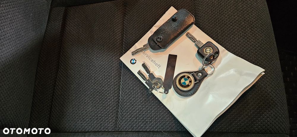 BMW Seria 3 316i - 38