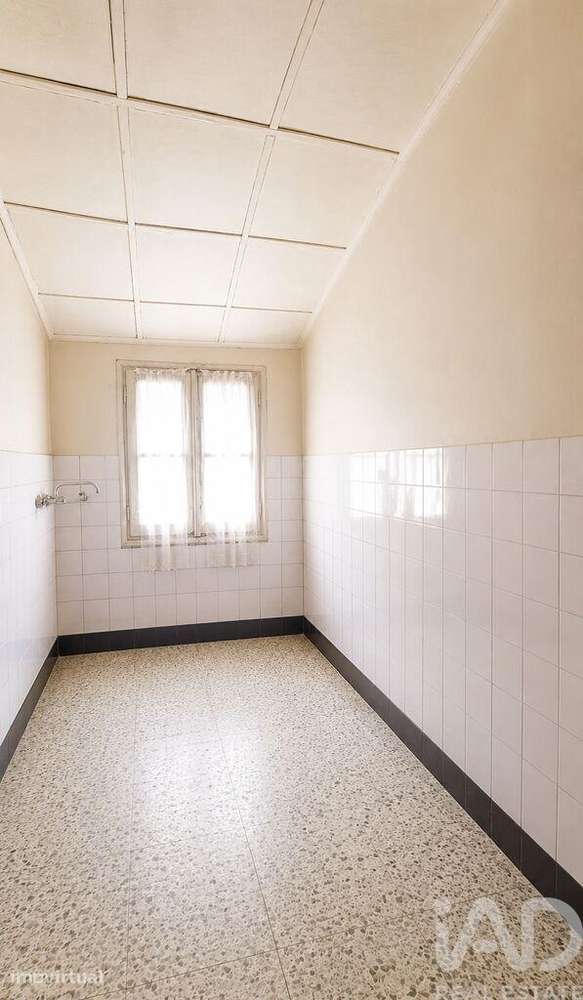 Prédio em Santa Marinha e São Pedro da Afurada de 318 m2 - Grande imagem: 3/25