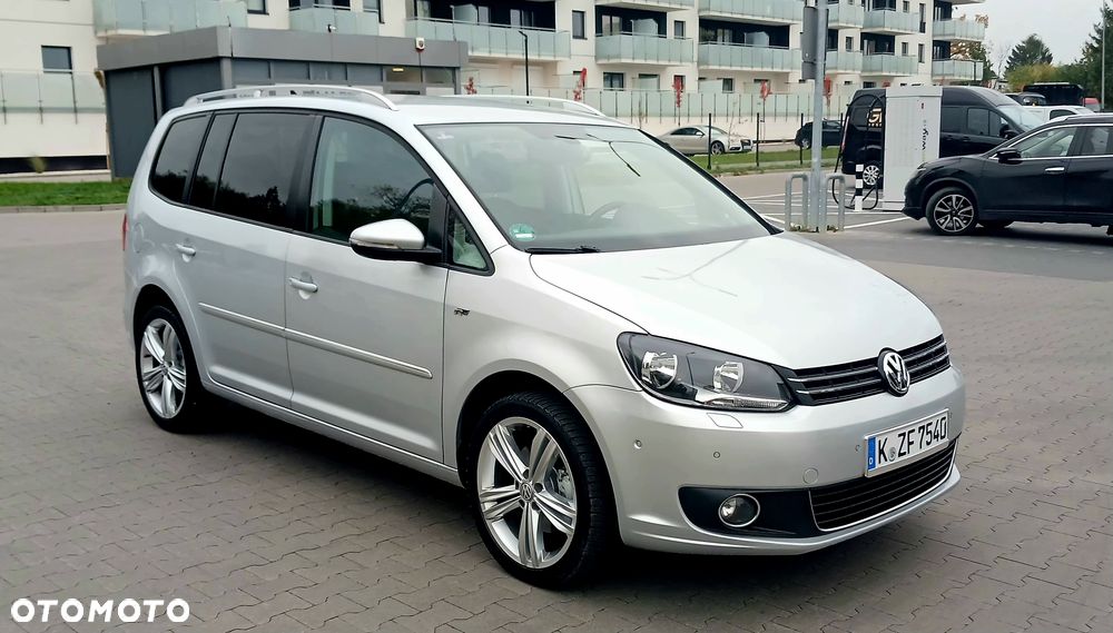 Volkswagen Touran - 14
