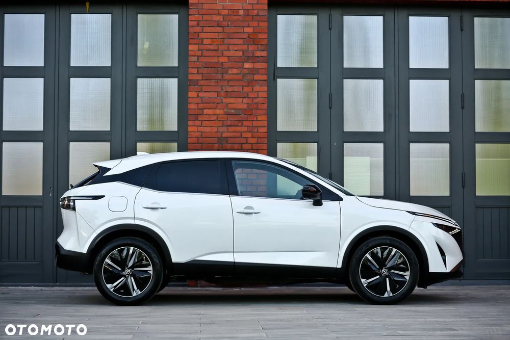 Nissan Qashqai 1.3 DIG-T Tekna DCT - 2