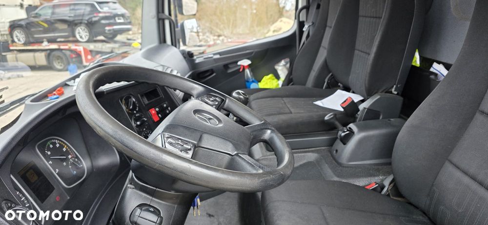 Mercedes-Benz Atego 818 - 13