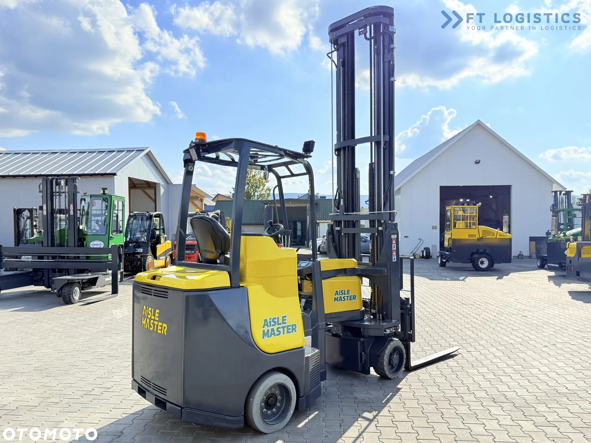 Combilift AISLE MASTER 20SHE / PRZEGUBOWY WÓZEK WIDŁOWY / TRIPLEX 8500MM / ELEKTRYCZNY / WOLNY SKOK / PRZESUW WIDEŁ / NOWE OPONY / JEDYNE 1176H / STAN IDEALNY / Szeroka oferta wózków czterokierunkowych i bocznych, dopasowanych do różnorodnych potrzeb i zastosowań - 13