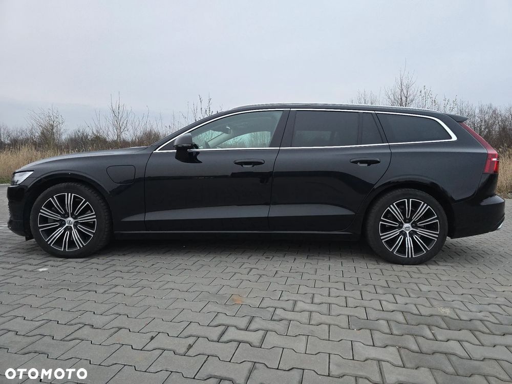 Volvo V60 T6 AWD Plug-In Hybrid Essential - 38
