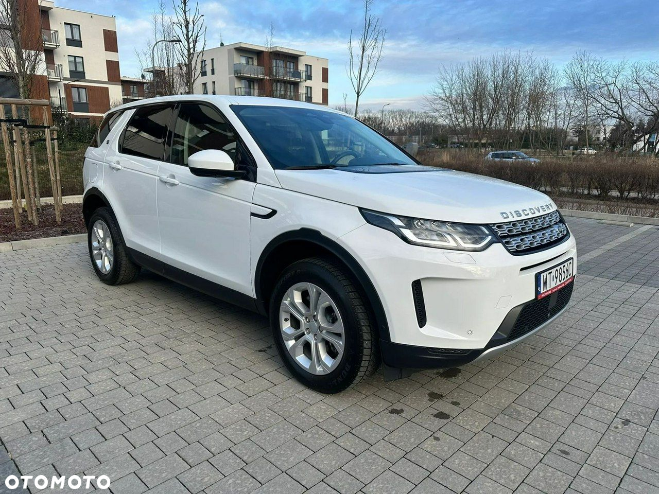Land Rover Discovery Sport 2.0 P200 mHEV S - 7