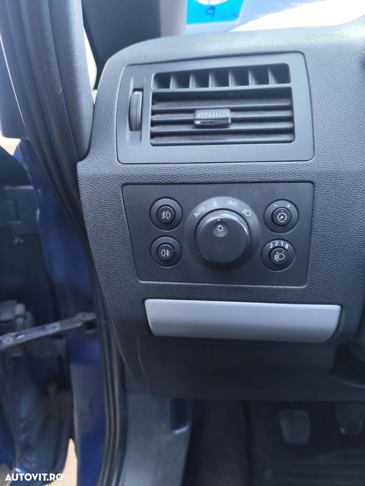 Opel Zafira 1.9 CDTI Sport - 21