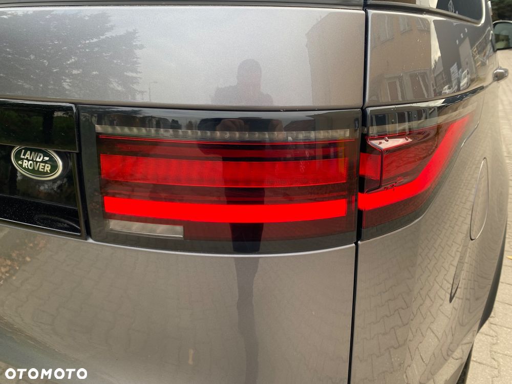 Land Rover Discovery V 2.0 P300 - 12