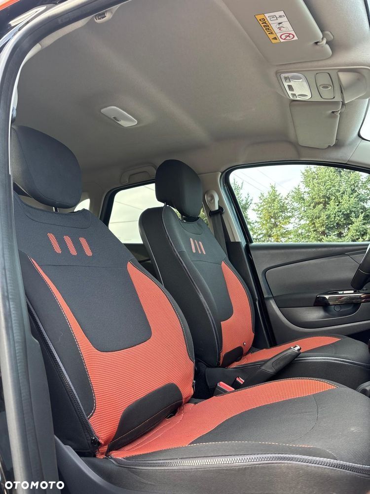 Renault Captur 1.2 TCe Intens EDC - 15