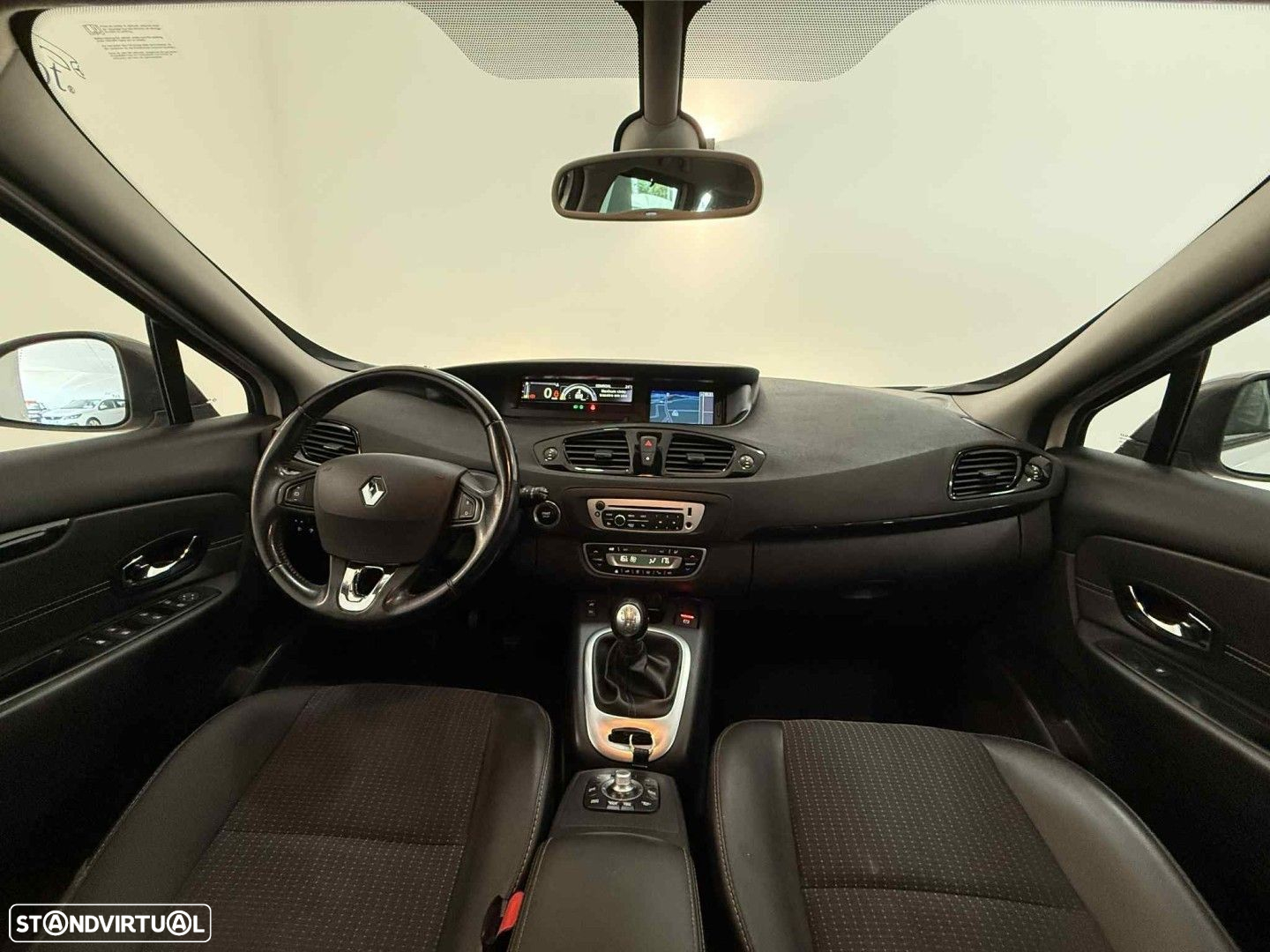 Renault Scénic 1.5 dCi Exclusive SS - 8