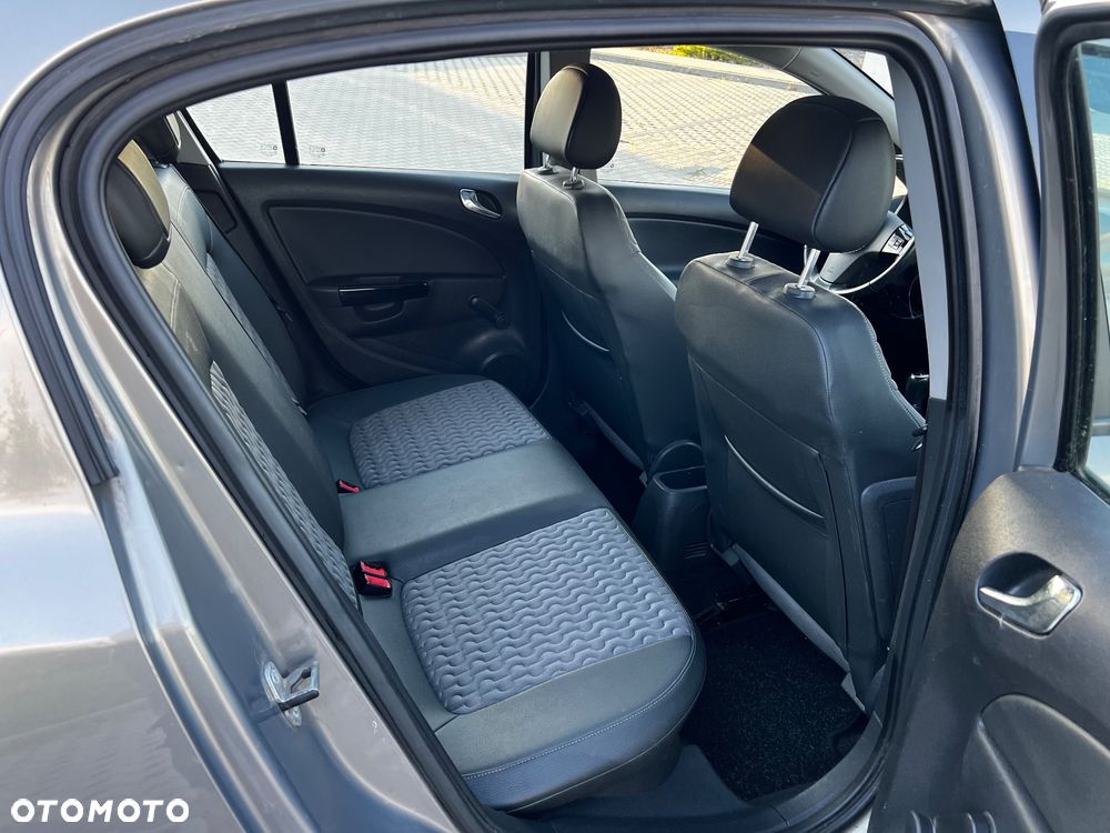 Opel Corsa 1.4 16V Innovation - 14
