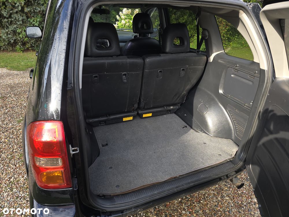 Toyota RAV4 2.0 D-4D 4x4 - 12