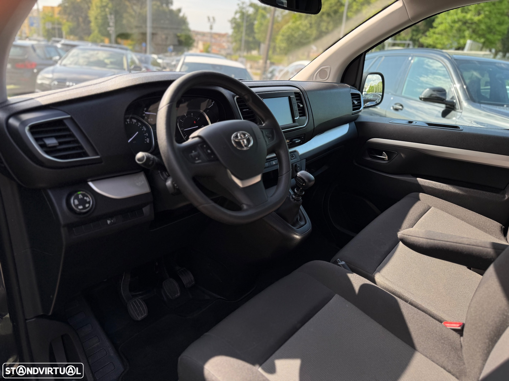 Toyota Proace Verso 1.5 D-4D L2 1.0T Exclusive 9L - 15