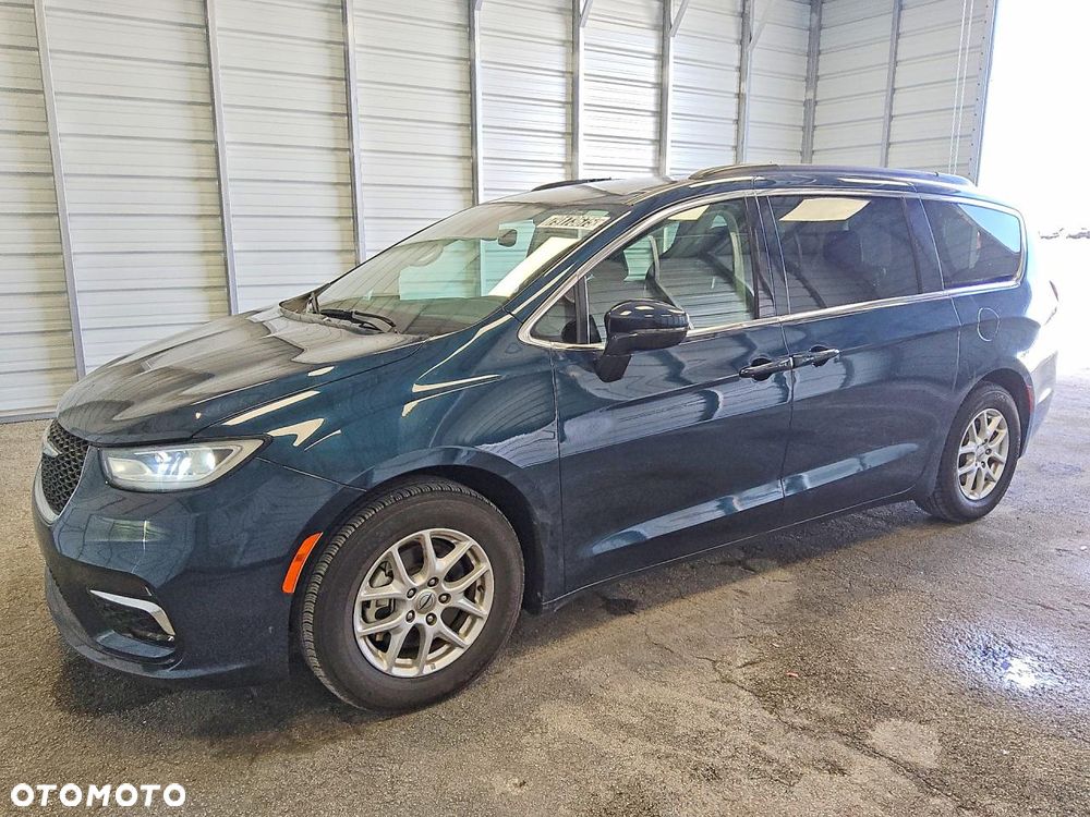 Chrysler Pacifica - 5