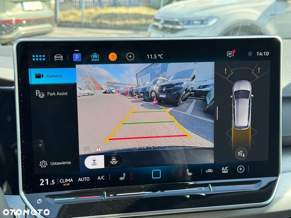 Volkswagen Golf - 24