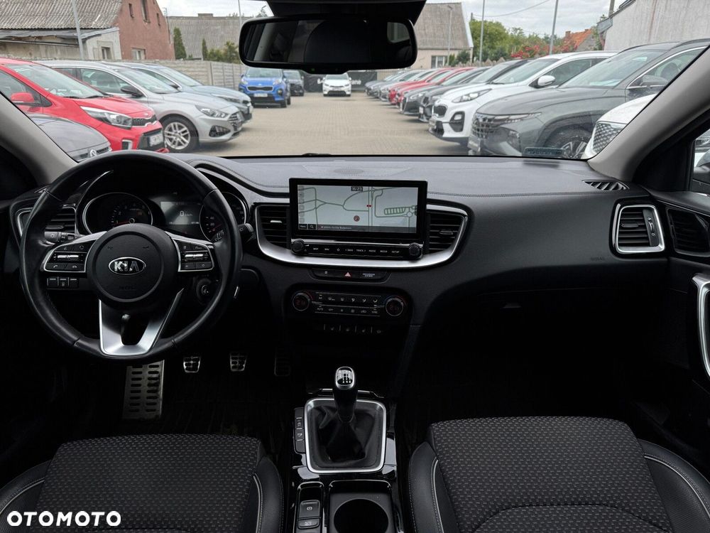 Kia Ceed 1.5 T-GDI Business Line - 18