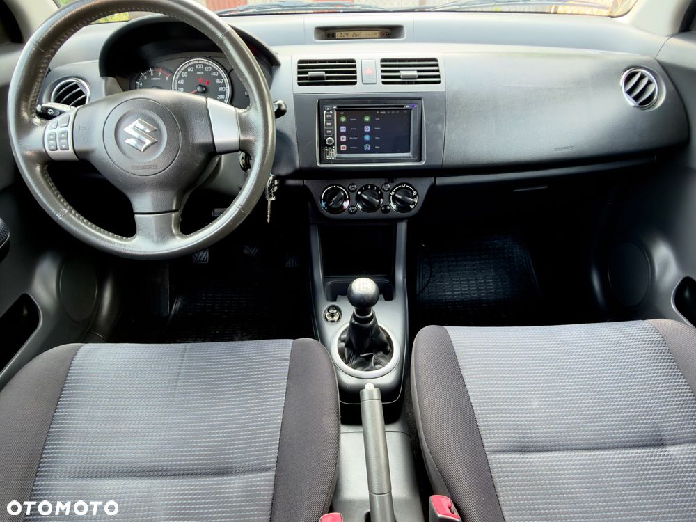 Suzuki Swift 1.3 4x4 Comfort - 29