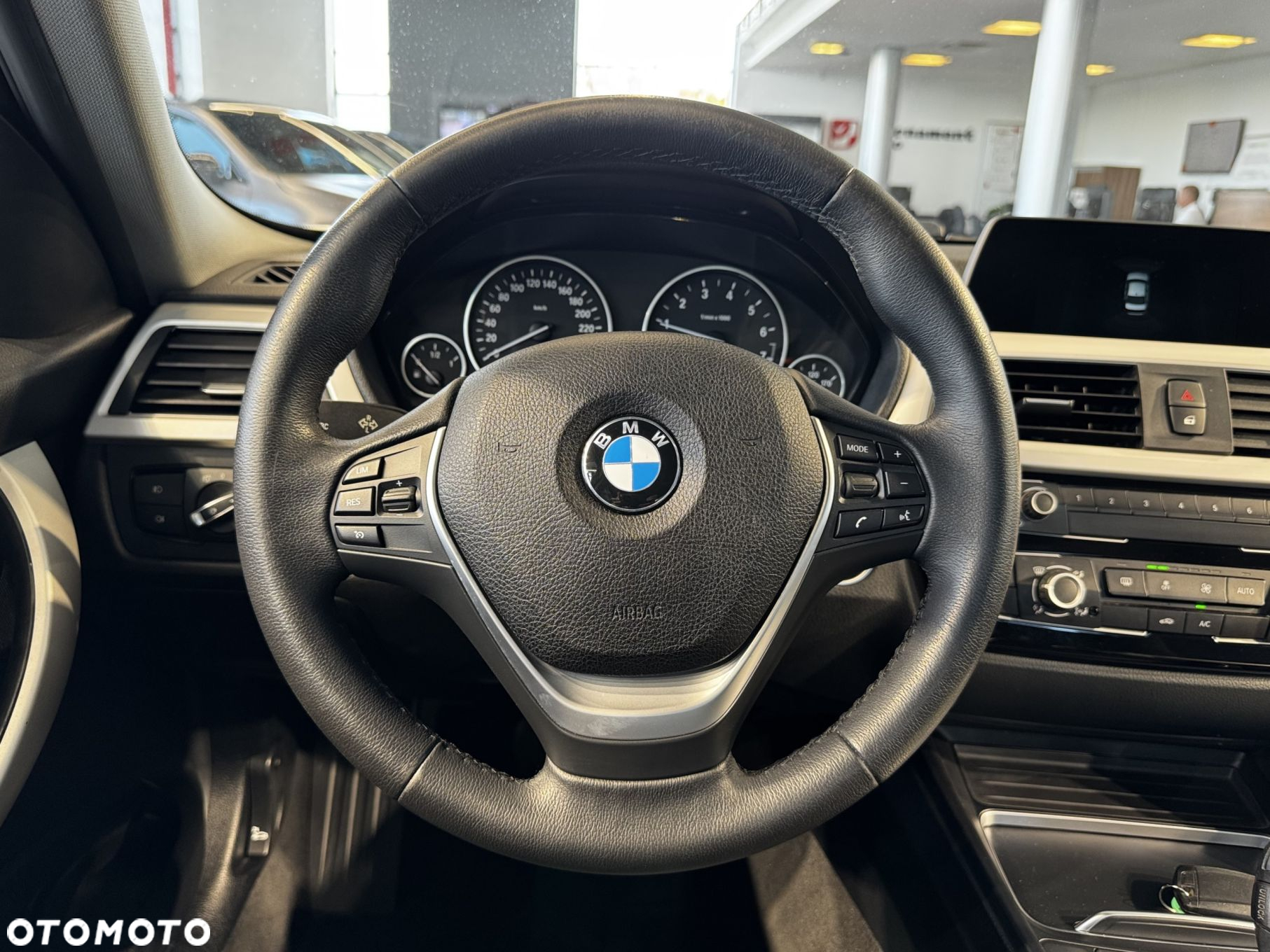 BMW Seria 3 - 17