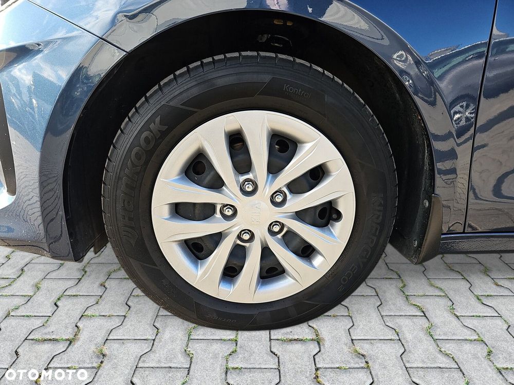 Kia Ceed - 11