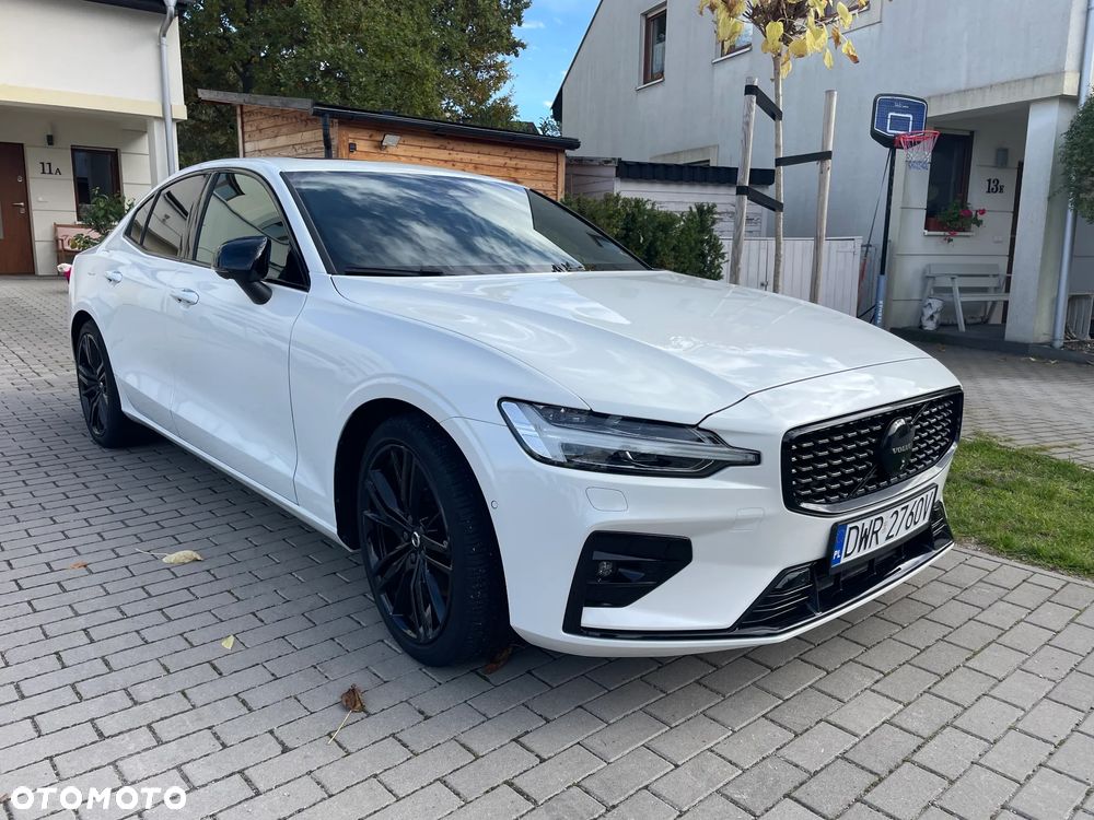 Volvo S60 B5 B R-Design - 4