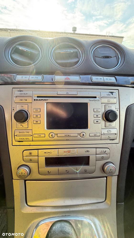 Ford Galaxy 2.0 TDCi Ghia - 10