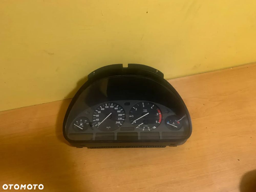 BMW E39 2.5D LICZNIK ZEGARY OE 62118381198