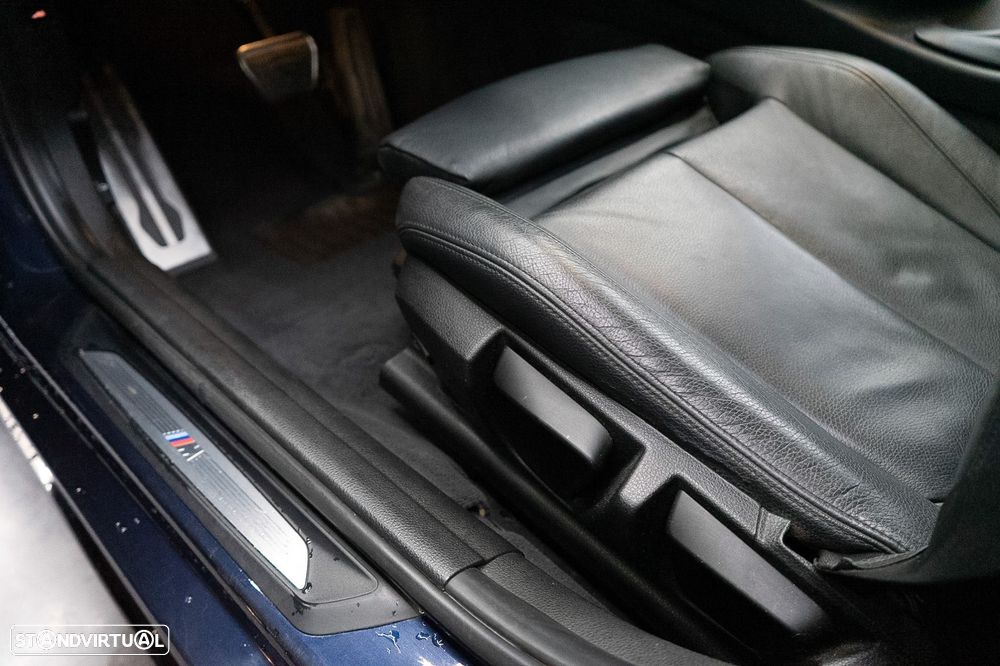 BMW 320 d Auto Pack M - 28
