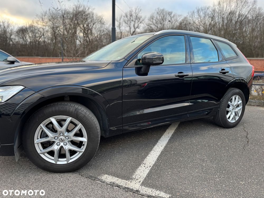 Volvo XC 60 T5 AWD Momentum Pro - 4