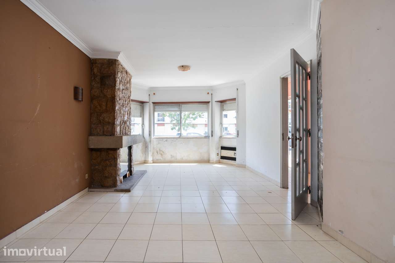 MONTIJO HOUSE - Moradia T5 - para remodelação - Grande imagem: 3/37