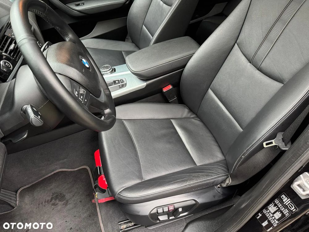 BMW X3 sDrive18d xLine - 27