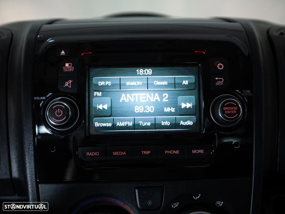 Peugeot Boxer 2.0 HDI L3H1 c/IVA Pronto Socorro - 13