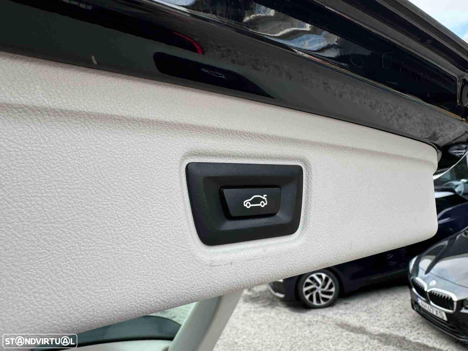 BMW 318 d Touring Auto - 17