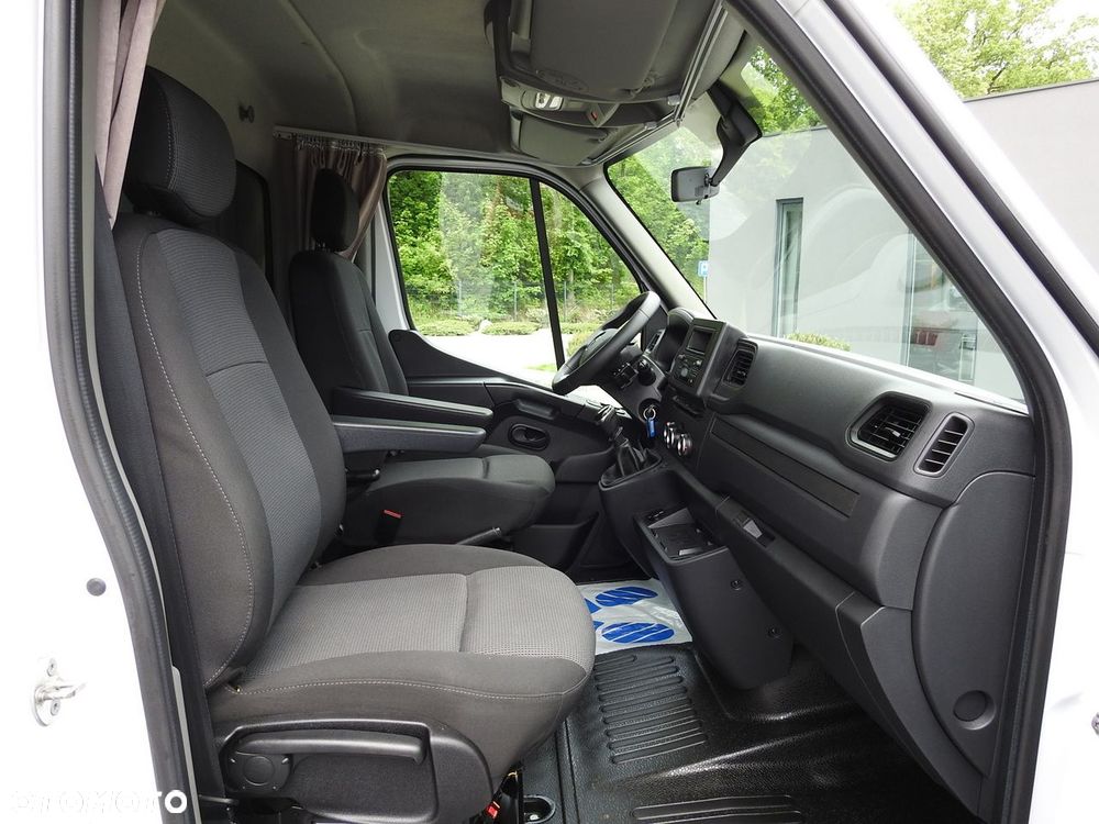 Renault MASTER PLANDEKA 10 PALET WEBASTO TEMPOMAT KLIMATYZACJA LEDY  165KM - 36