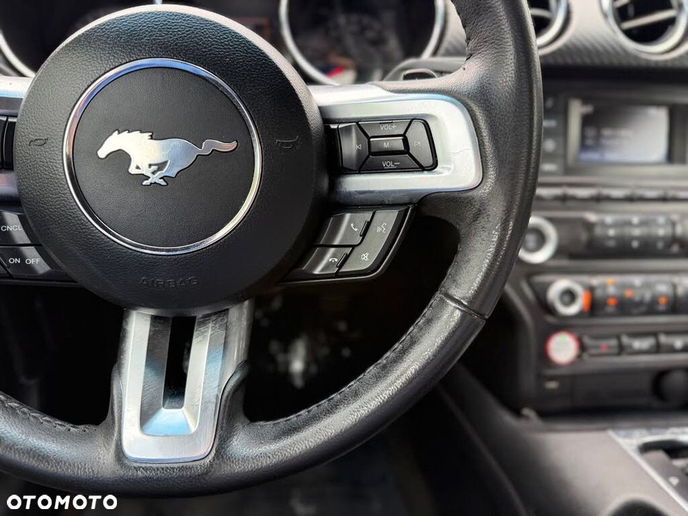 Ford Mustang 3.7 V6 Premium - 21