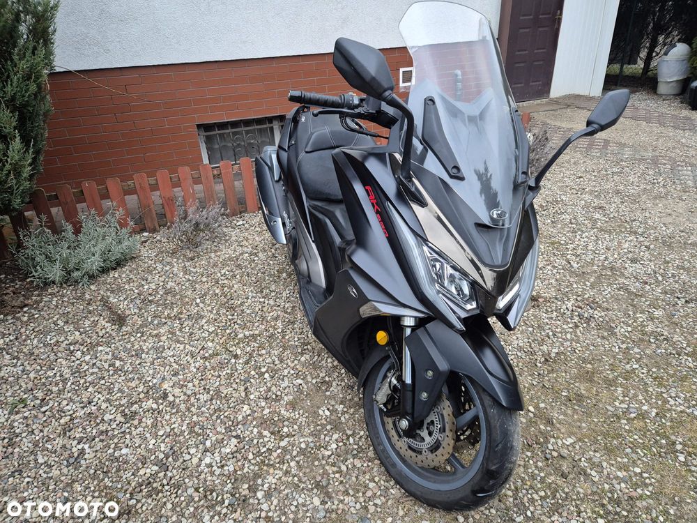 Kymco AK 550 - 8