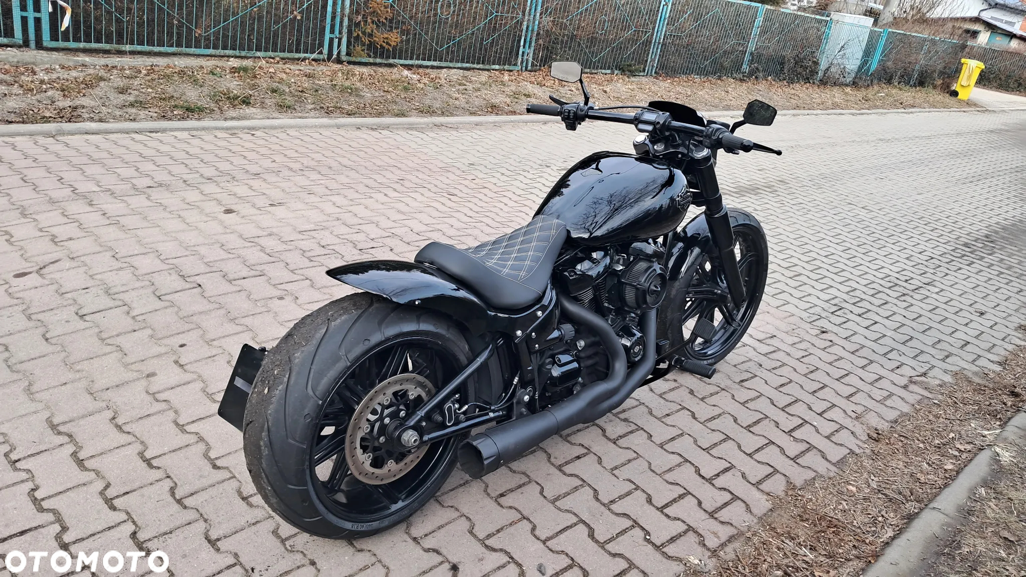 Harley-Davidson Softail Breakout - 6
