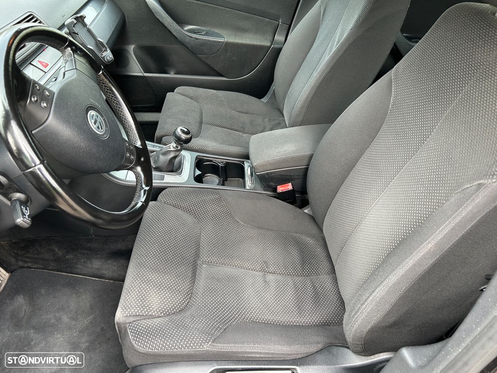 VW Passat Variant 1.9 TDi Confortline - 14