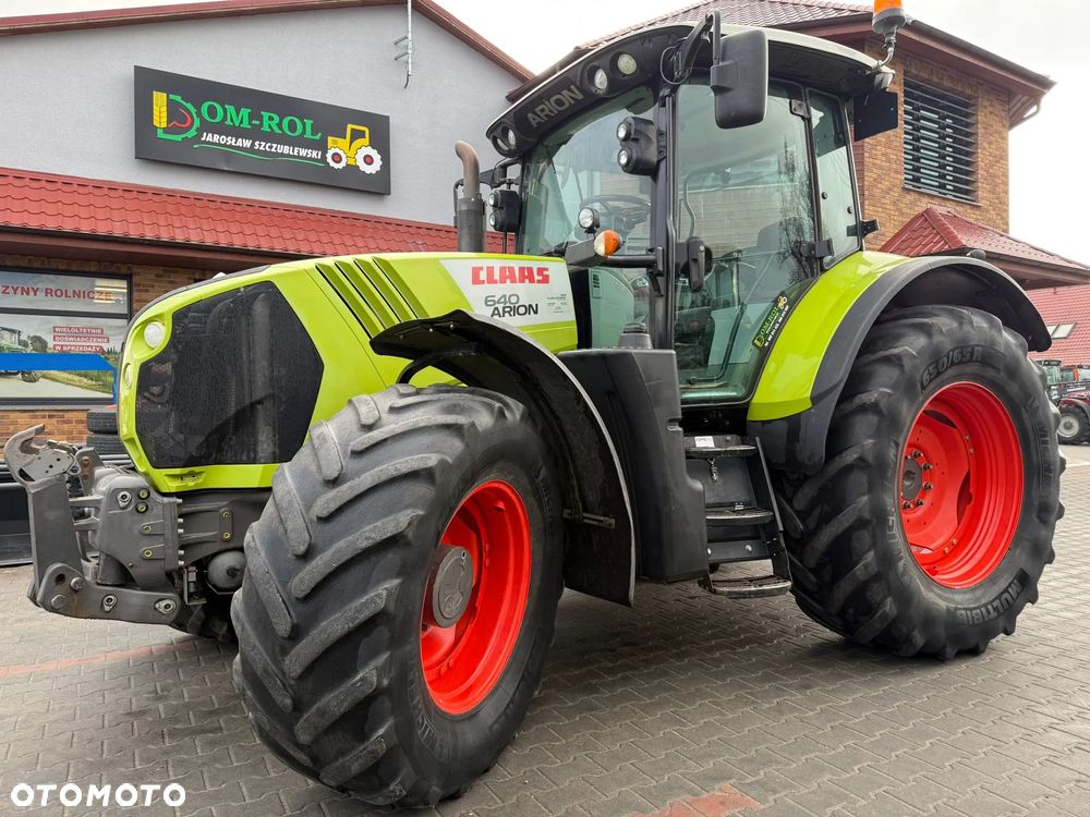 Claas ARION 640 CEBIS  650 660  JOHN DEERE 6930 - 10