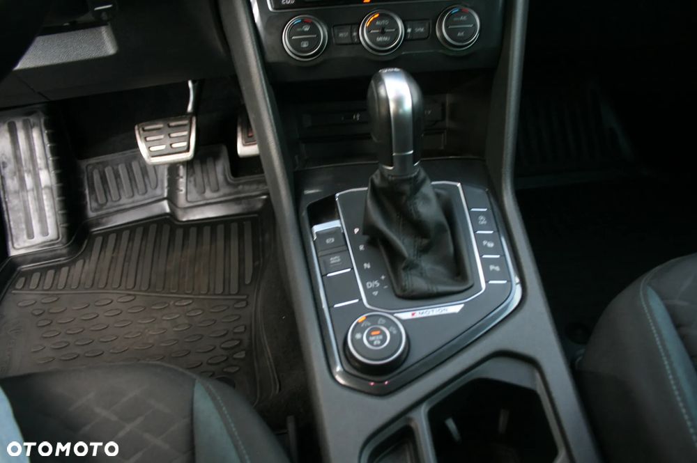 Volkswagen Tiguan 2.0 TDI SCR 4Motion DSG IQ.DRIVE - 26