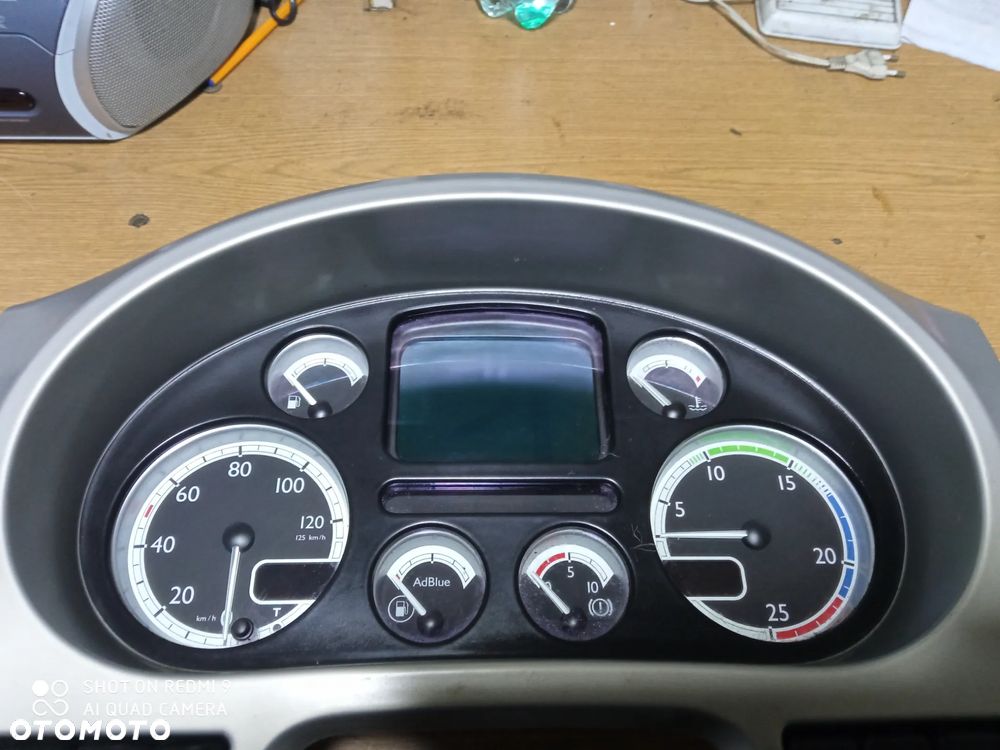 licznik, zegary DAF XF 105 EURO5 nr 1789469 - 1