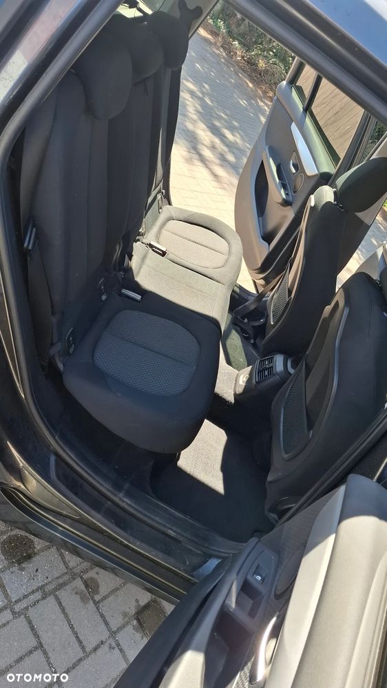 BMW Seria 2 218d GT - 9