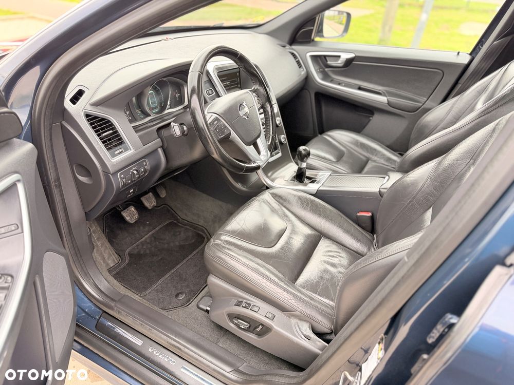 Volvo XC 60 D3 Momentum - 23