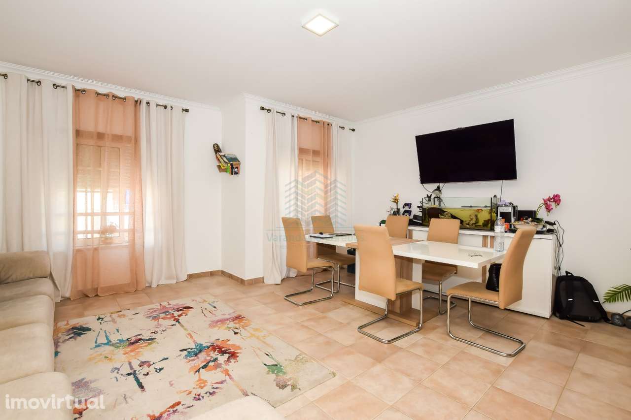 Apartamento T3 com Garagem e Arrecadação - Torres Novas - Grande imagem: 4/27