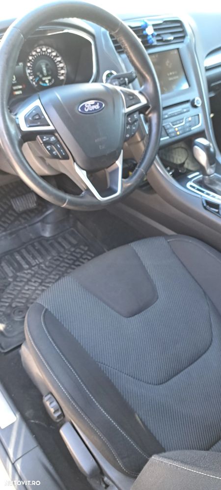 Ford Mondeo 2.0 TDCi Powershift AWD - 8