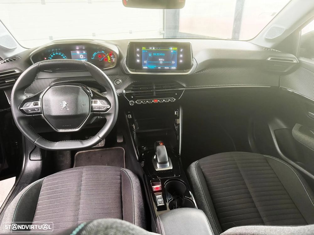 Peugeot e-208 E-Style - 9