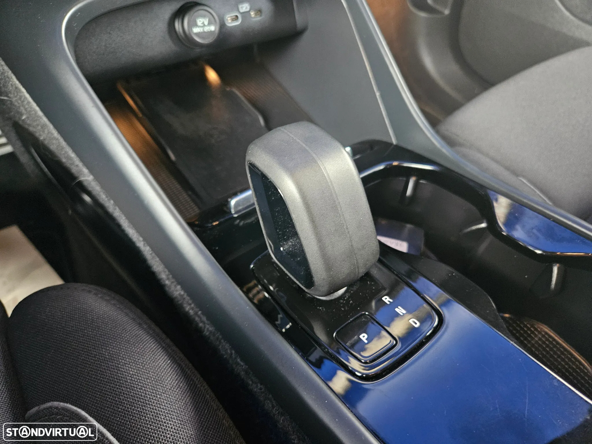Volvo XC 40 Recharge Plus - 28