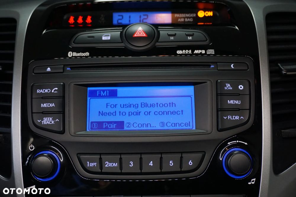 Hyundai ix20 1.4 blue - 38