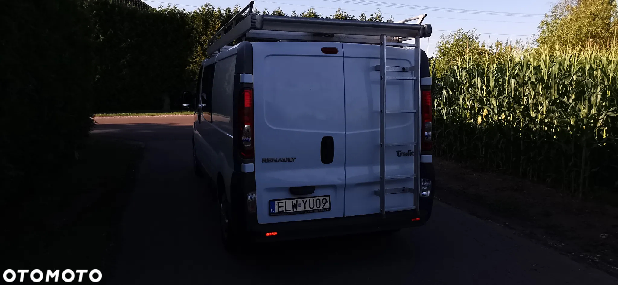 Renault Trafic - 16