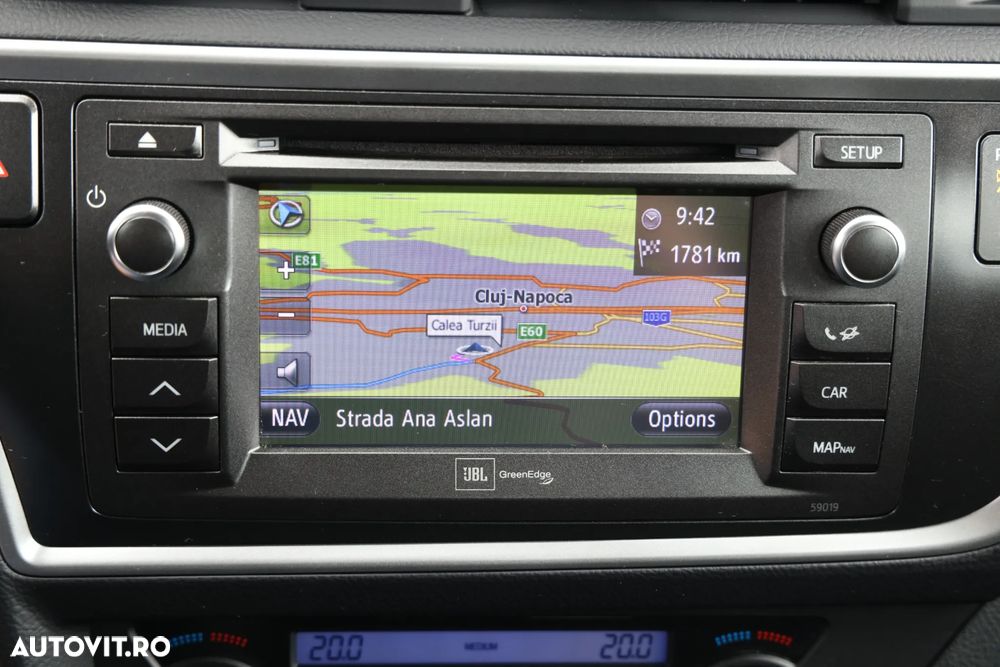 Toyota Auris - 15