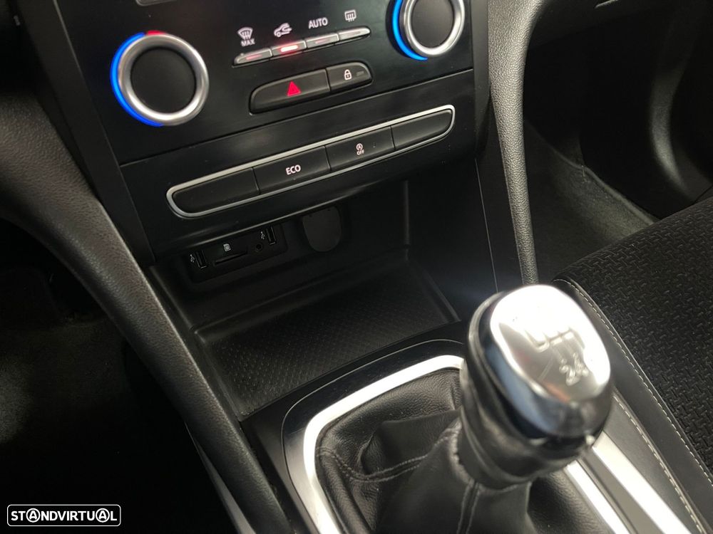 Renault Mégane Sport Tourer 1.5 dCi Intens - 44