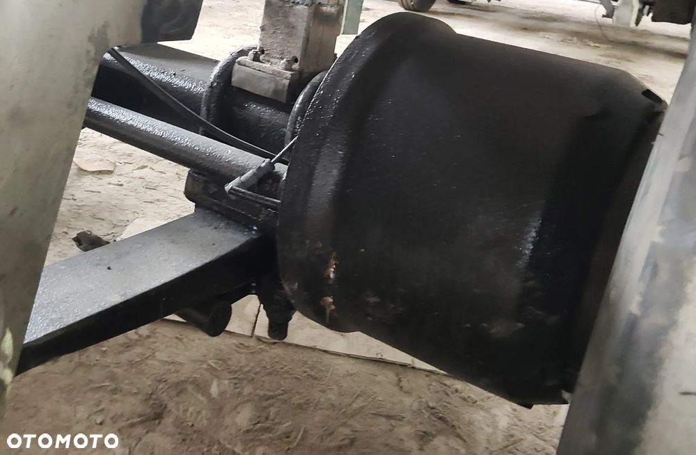 Inny PLATFORMA z NAJAZDAMI hydraulicznymi - 3