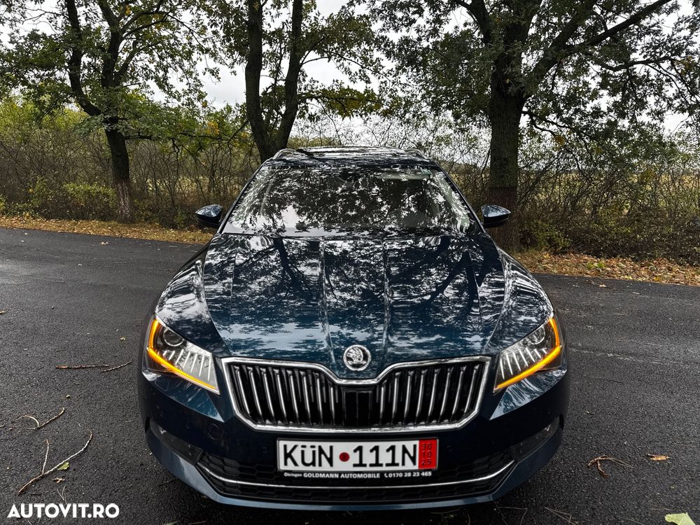 Skoda Superb Combi 2.0 TDI DSG Premium Edition - 2